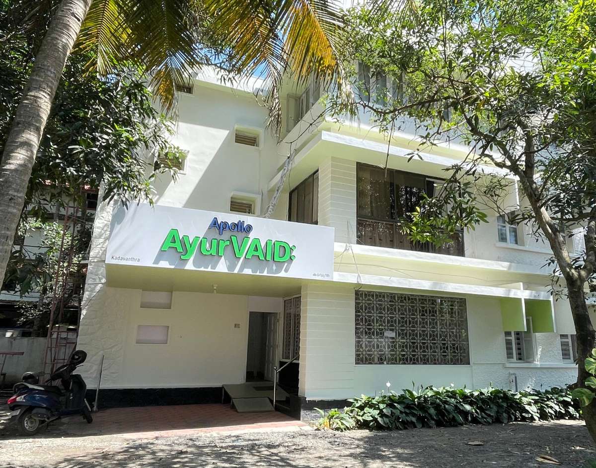 Hôpital Apollo Ayurvaid - Kadavanthra, Kochi