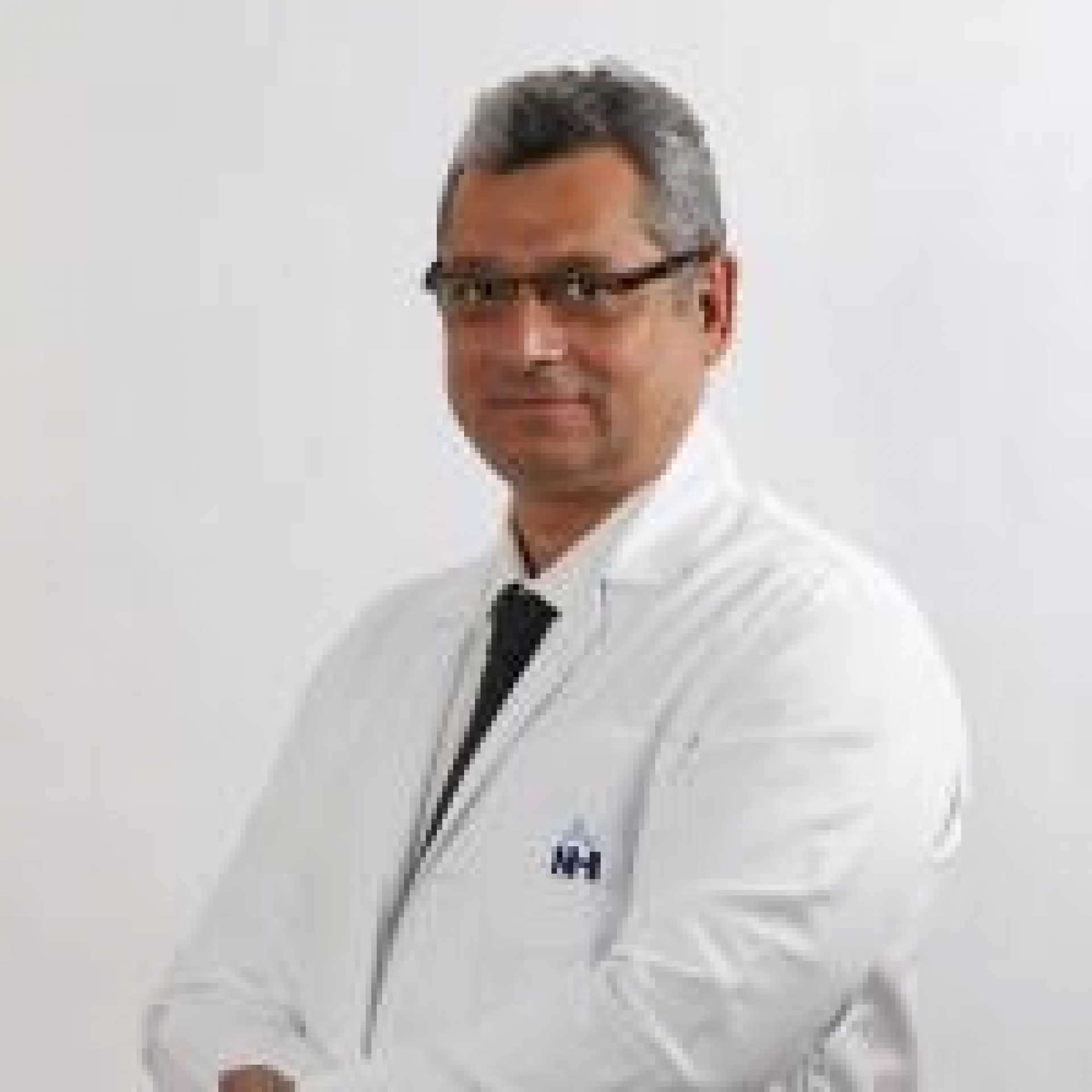 دكتور. مونو سينغ, [object Object]