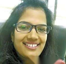 Dr. ራሽሚ ጃይን, [object Object]