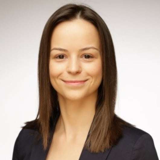 Doktor perubatan Claudia Cosma, [object Object]