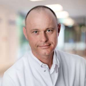 دكتور. ميد. هانسيورج ماير, [object Object]