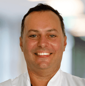 دكتور. ميد. ماركوس سيكيرا, [object Object]