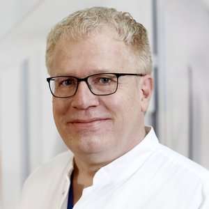 Dr. ሕክምና. ፍራንክ ሃምሜል, [object Object]