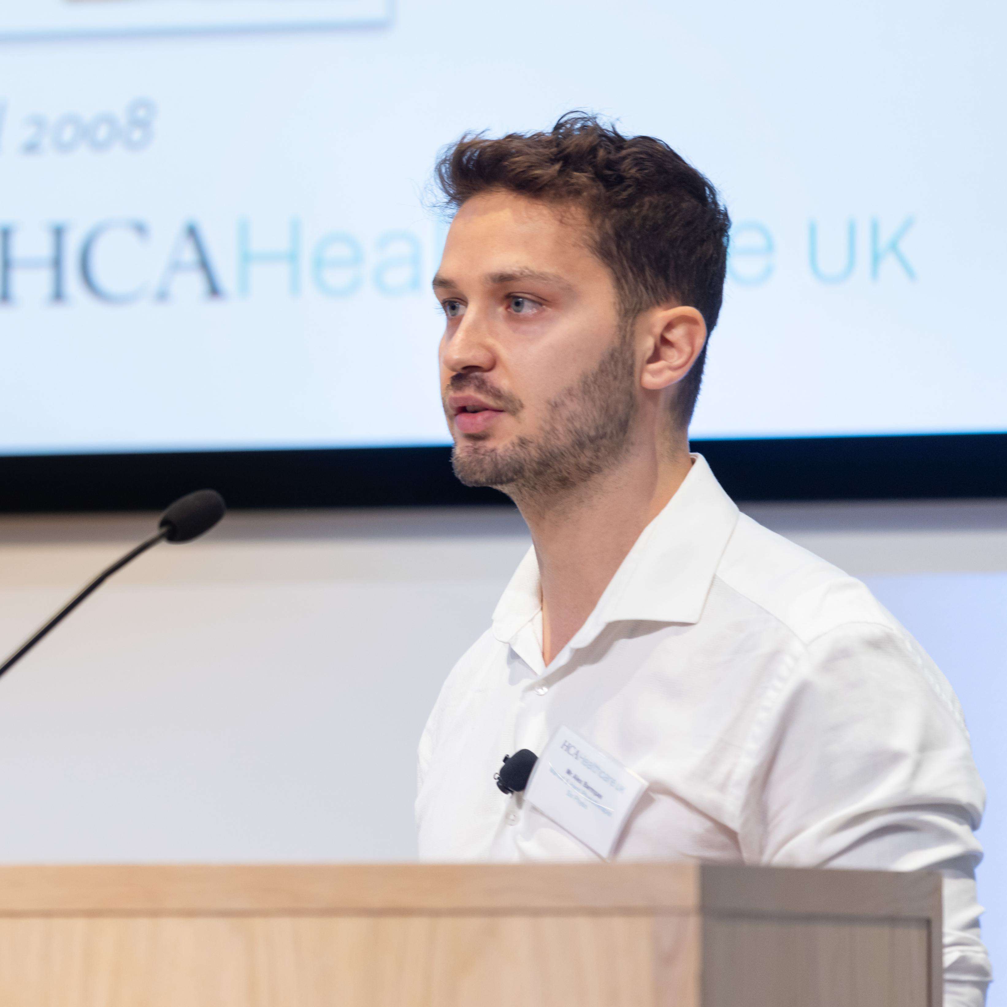 አሌክስ ባሮምሳ, [object Object]