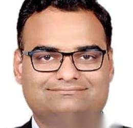 Доктор. Гириш Какаде, [object Object]