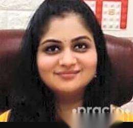 Dr. Ashvini Phadnis, [object Object]