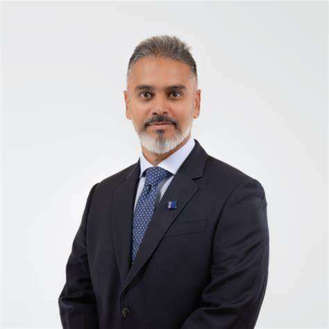 Dr. Raheel Shariff, [object Object]