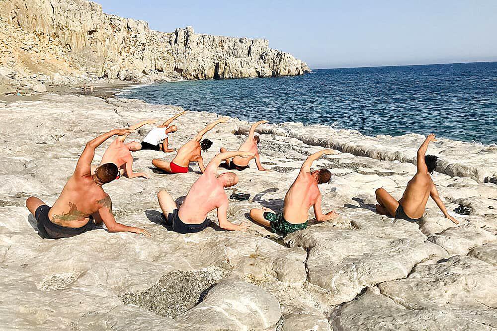 8 Hari retreat yoga lelaki rohani di Crete, Greece