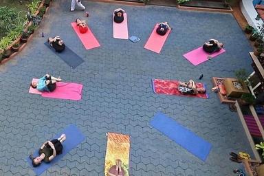 3 Ayurveda dan Yoga Retreat Meremajakan Hari di India