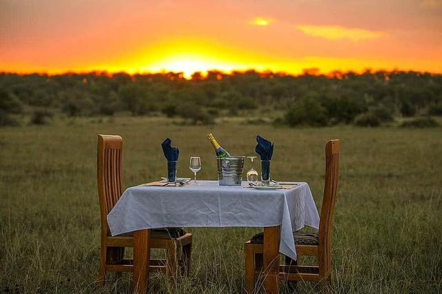 4 Hari Serengeti Hot Air Balloon Safari di Tanzania, Afrika