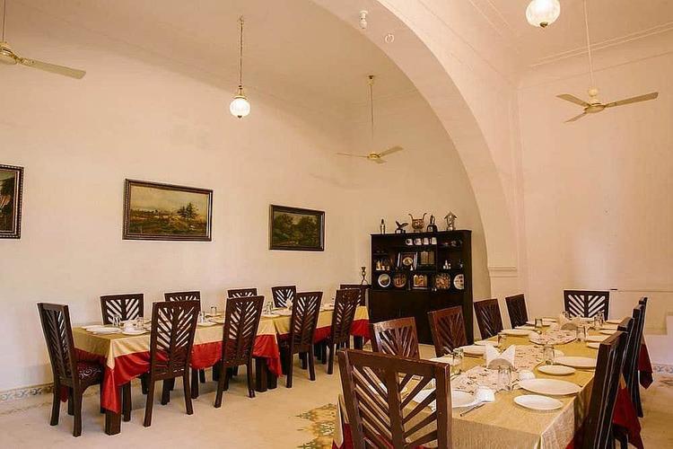 Chambre privée (occupation célibataire)