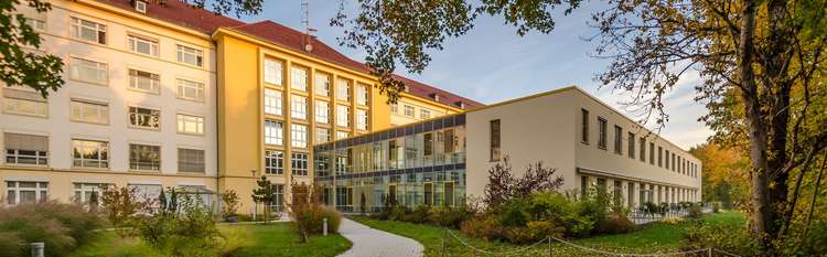 مستشفى سانا لايبزيغ، ألمانيا