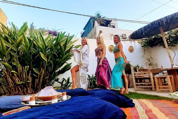 8 Journée en retraite de danse du ventre et de yoga au Maroc