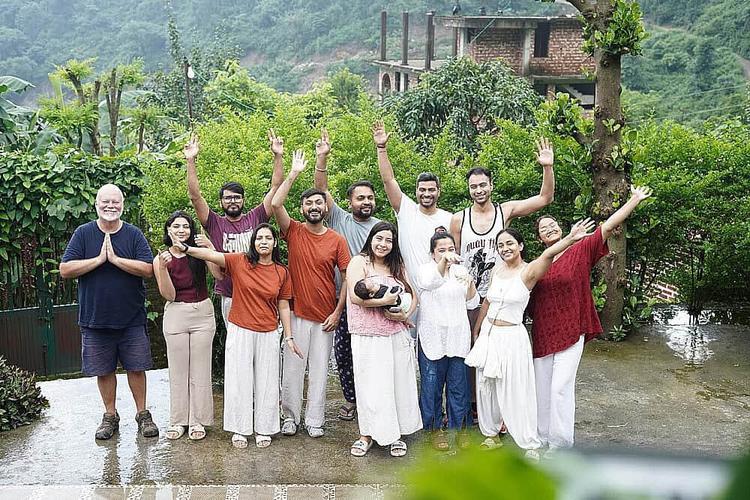 6 ቀን እጅ መስጠት - ዮጋ እና ማሰላሰል ማፈግፈግ፣ Rishikesh፣ ህንድ