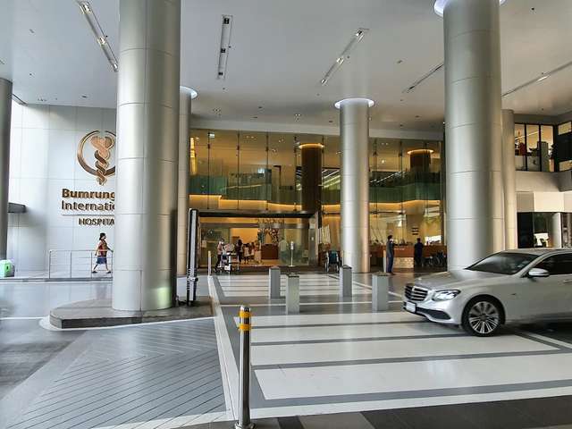 Bumrungrad International Hospital