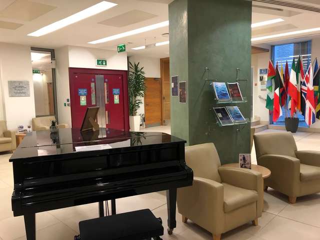 የሎንዶን ክሊኒክ - DEVENONSHER Wing