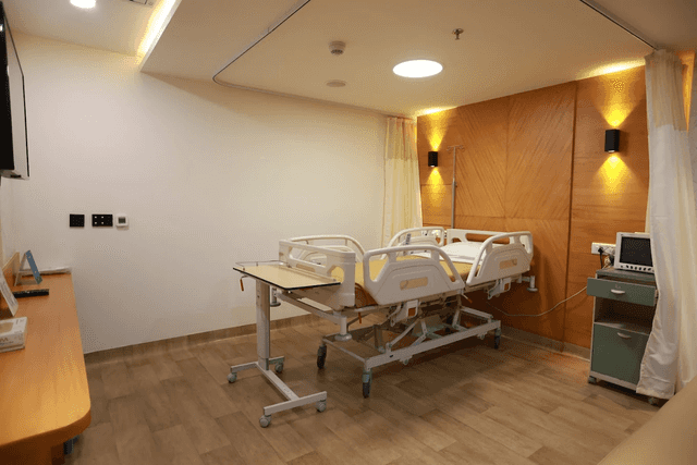 Apollo Spectra, Chirag Enclave, Delhi