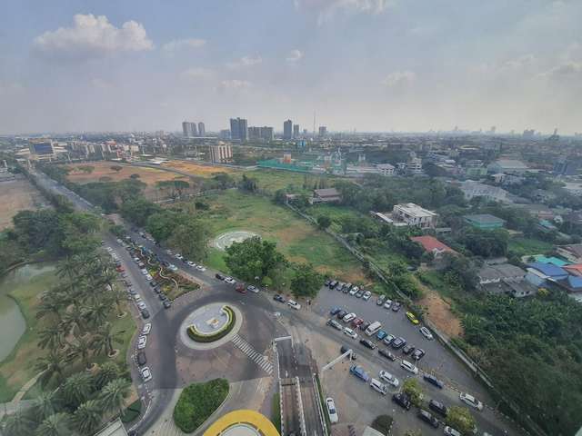 Rumah Sakit Samitivej Srinakarin