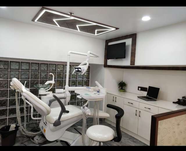 Dr. Dokter Gigi Ashok