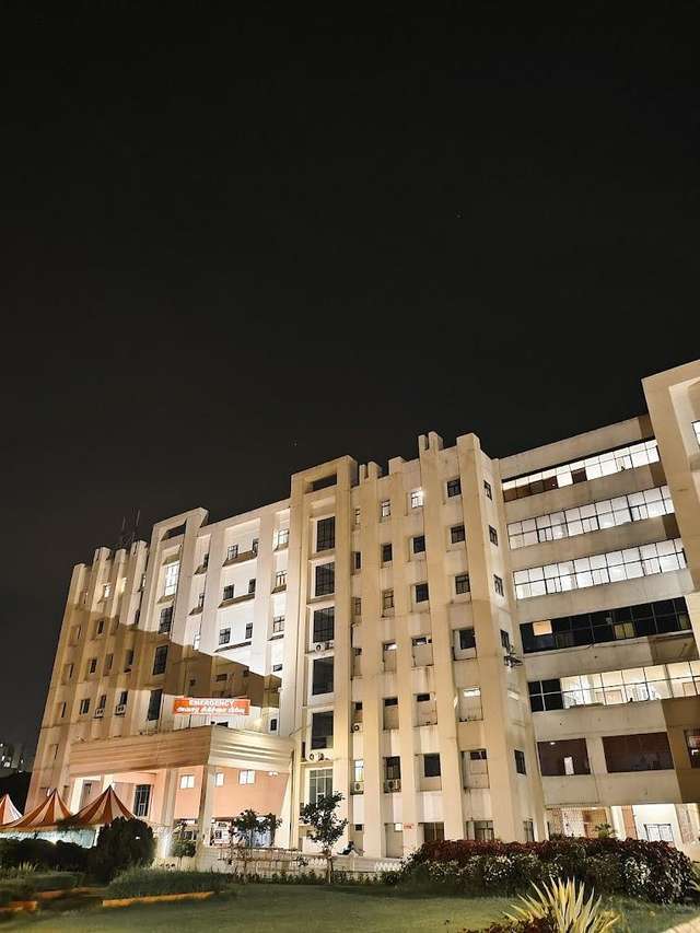 Hôpitaux Mondiaux SRM, Chennai