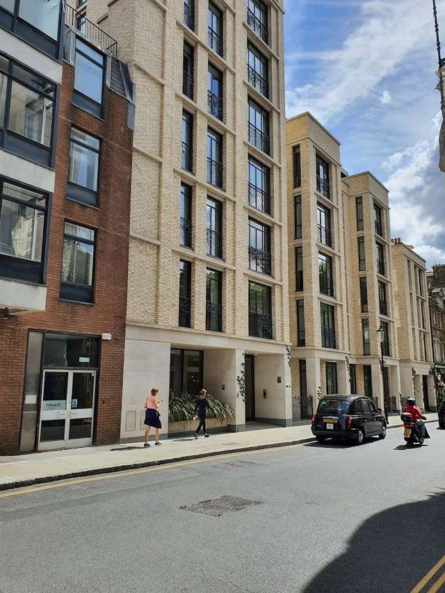 ስድስት ፊዚዮ Kensington